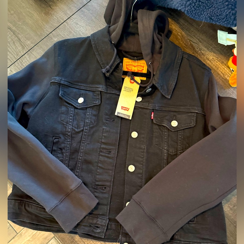 Levi’s Trucker Jacket